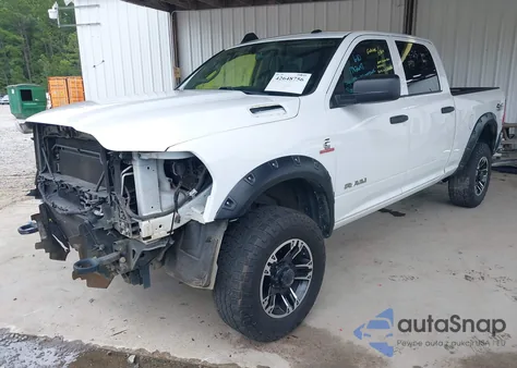 2019 Ram 2500 Tradesman 4X4 6'4 Box z USA, uszkodzony, nr VIN 3C6UR5CL7KG669110